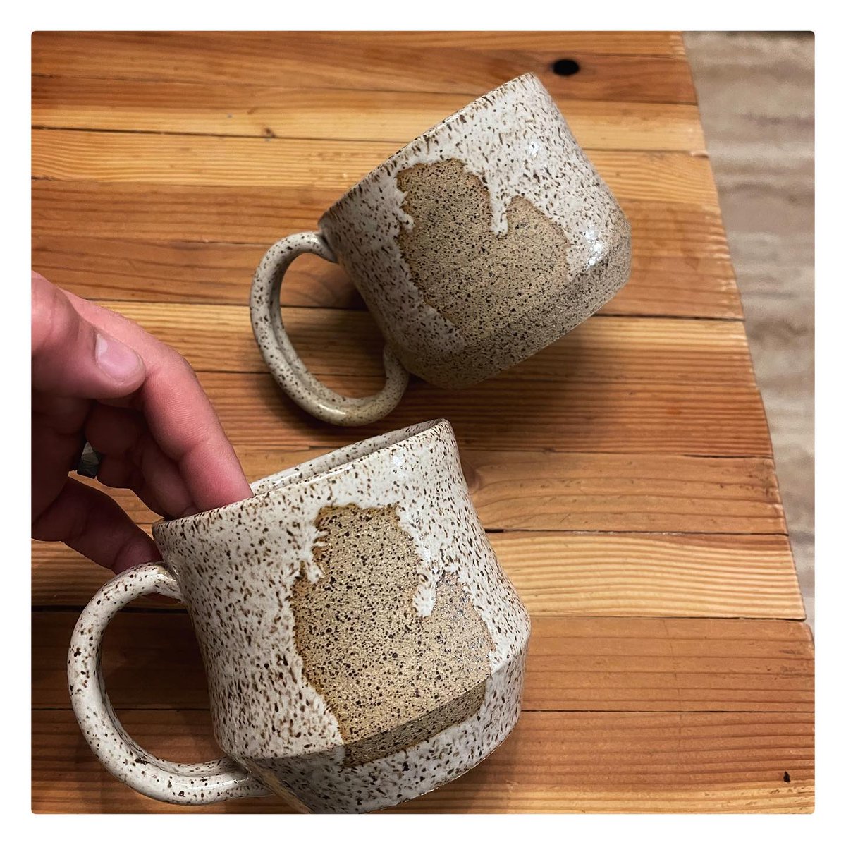 LorieEvents's tweet image. This weekend (SAT 9-3 and SUN 10-3) come on out and support all of our small businesses. We have 270 booths to shop! There is so much variety at THIS SHOW! Kalamazoo County Expo Center
Boutique Clothing
Easter Baskets
FOOD  
Home Decor  
ART  
Pottery 
And always free admission!