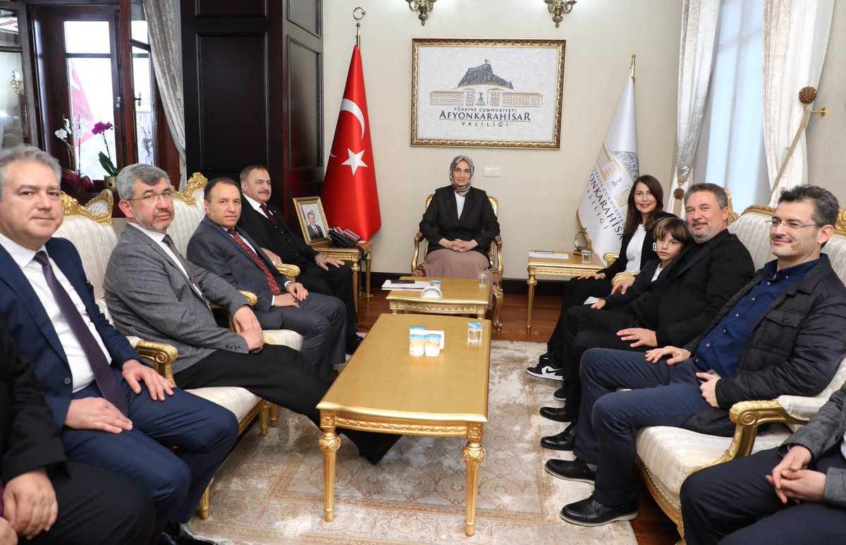 ANS Kampüsü'nde yapılması planlanan İslami İlimler Fakültesi için Milletvekilimiz Veysel Eroğlu'nun katılımı ve Valimiz Doç.Dr. Kübra Güran Yiğitbaşı öncülüğünde, AKÜ Rektörü Prof.Dr.Mehmet Karakaş ile iş insanı Özcan Halaç ve beraberindeki bağışçılar arasında protokol imzalandı.