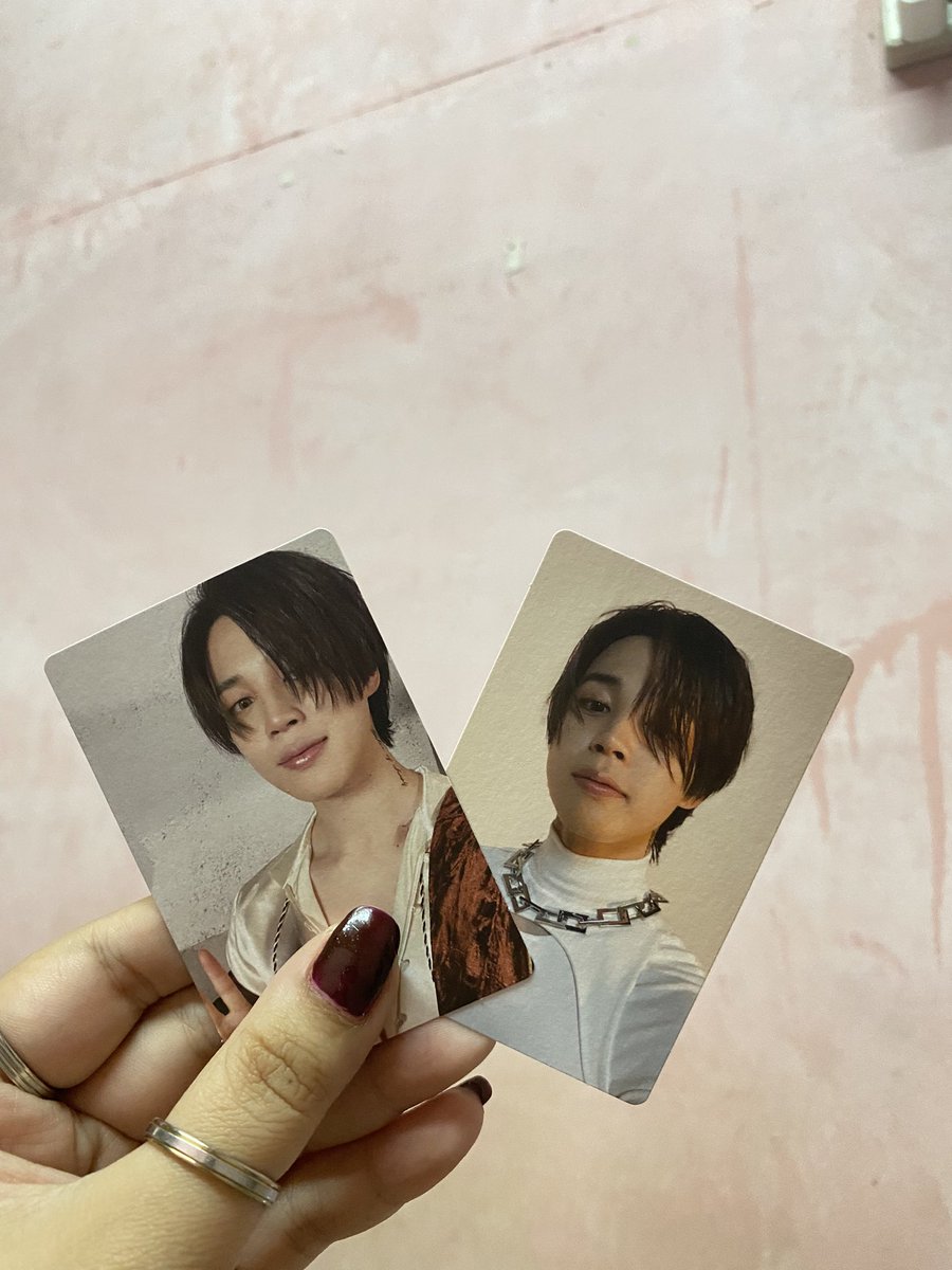 hey_agape's tweet photo. wts lfb pc ph onhand

jimin photofolio pc 
  • selling as a set for 700PHP (negotiable)

namjoon photofolio pc 
• selling as a set for 600PHP (negotiable)
-
  • payo
  • mint condition 
  • manila

# jimin photofolio mimifolio official namjoon pc rm https://t.co/PfQoOGwkpF