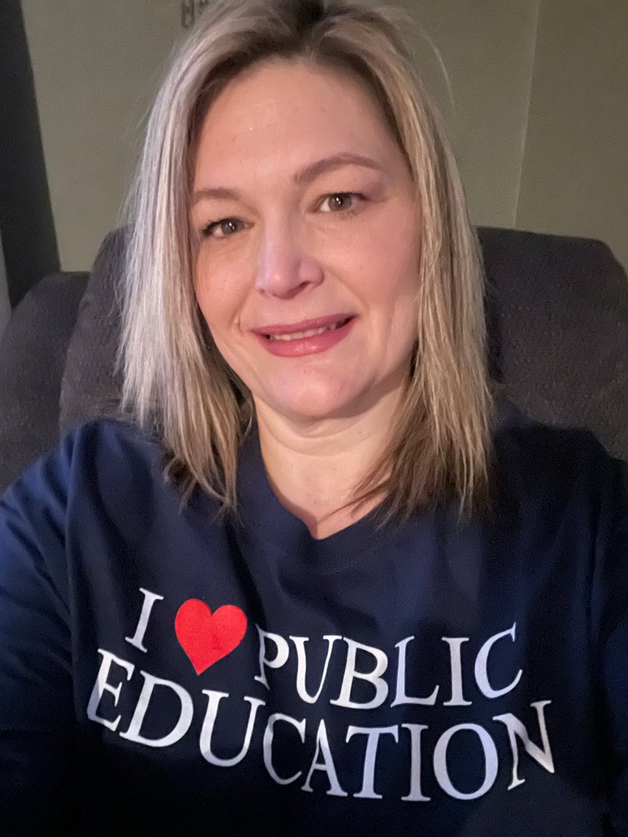 #GoOconto is celebrating Public School Week! 
Superintendent Emily Miller gave her thoughts on why she loves the public school system in support of National Public School week. 
-Read here
facebook.com/ocontoschooldi…
#PSW23 #Hereforthekids #publicschoolweek #publicschool #community