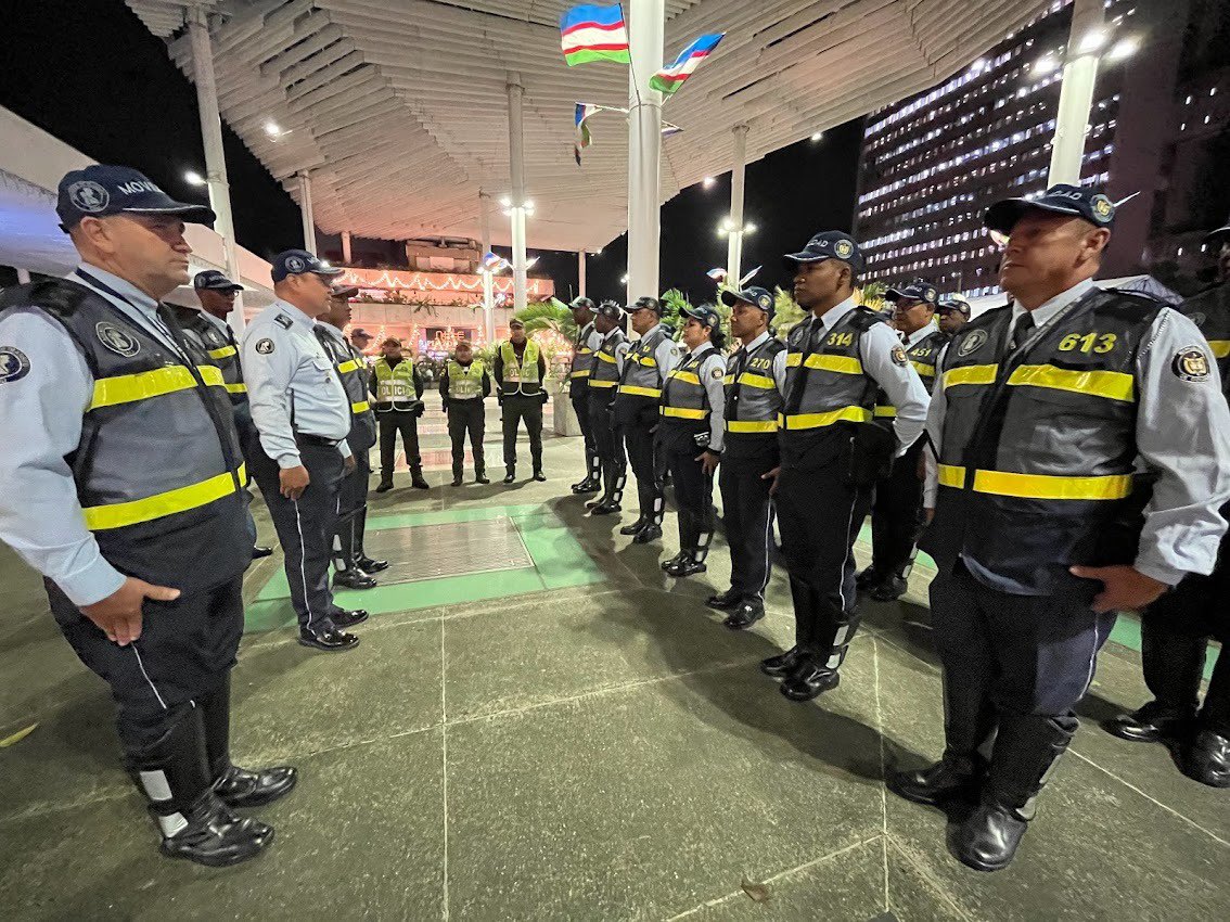 A todo nuestro cuerpo de Agentes de Tránsito <a href="/MovilidadCali/">Secretaría de Movilidad de Cali</a> mi más sinceras felicitaciones en sus 50 años de servicio. 👏👏👏

Gracias por su trabajo sin descanso en las calles de Cali. Día tras día y noche tras noche están allí para velar por la seguridad vial de los caleños.