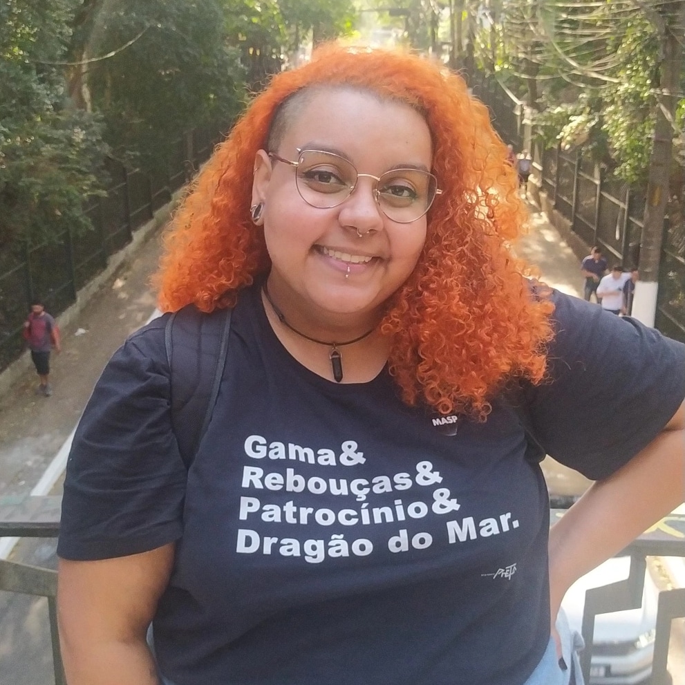 CariocasPodcast's tweet photo. Marina Lemos (@brujitamarine), uma mulher negra, criada na Zona Oeste, que faz do #turismo um modo de difundir a cultura afro-brasileira no Rio de Janeiro, nos guia pela história de Tia Ciata. Aliás, essa é também a história do #samba, do Rio e do Brasil. + https://t.co/3R1LvslUJ6