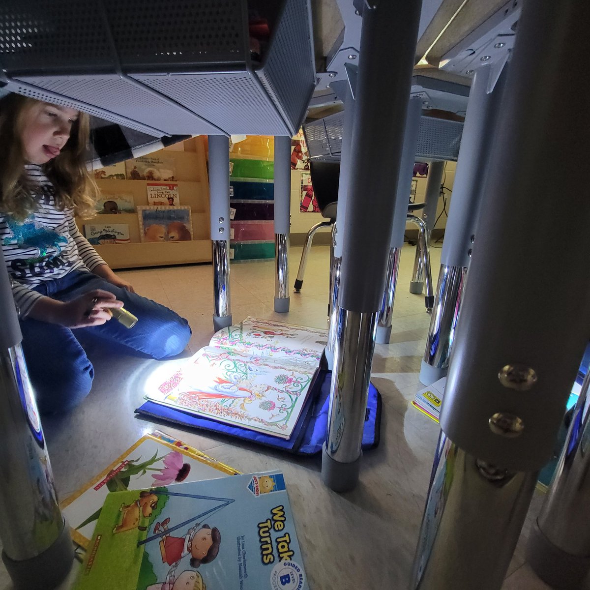 Elizabeth Dickson tweet media