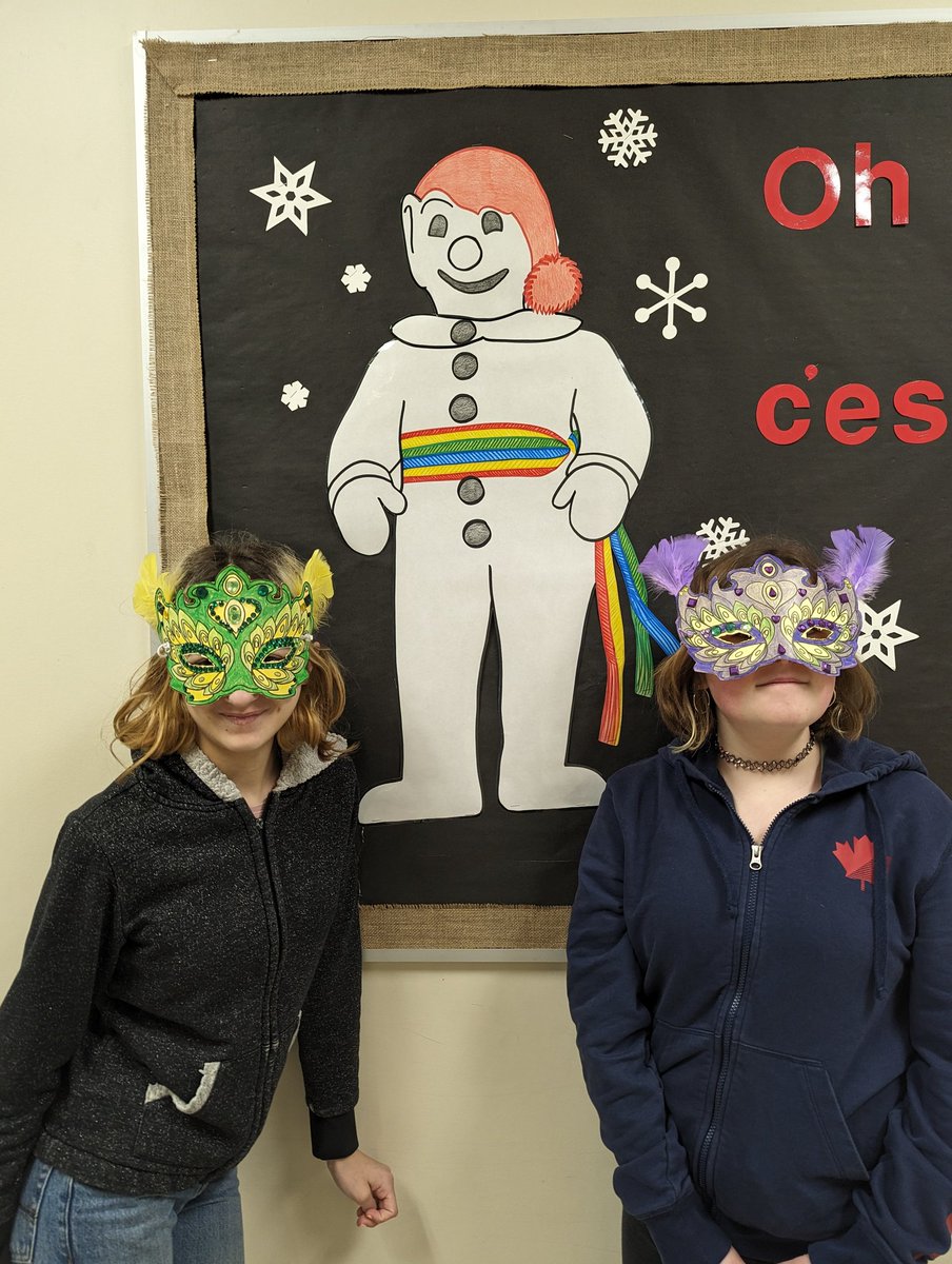 Ready for Bonhommes arrival next week ❄️🎭 <a href="/JohnCampbellPS/">John Campbell PS</a> <a href="/MmeMastromatteo/">Mme Mastromatteo</a>