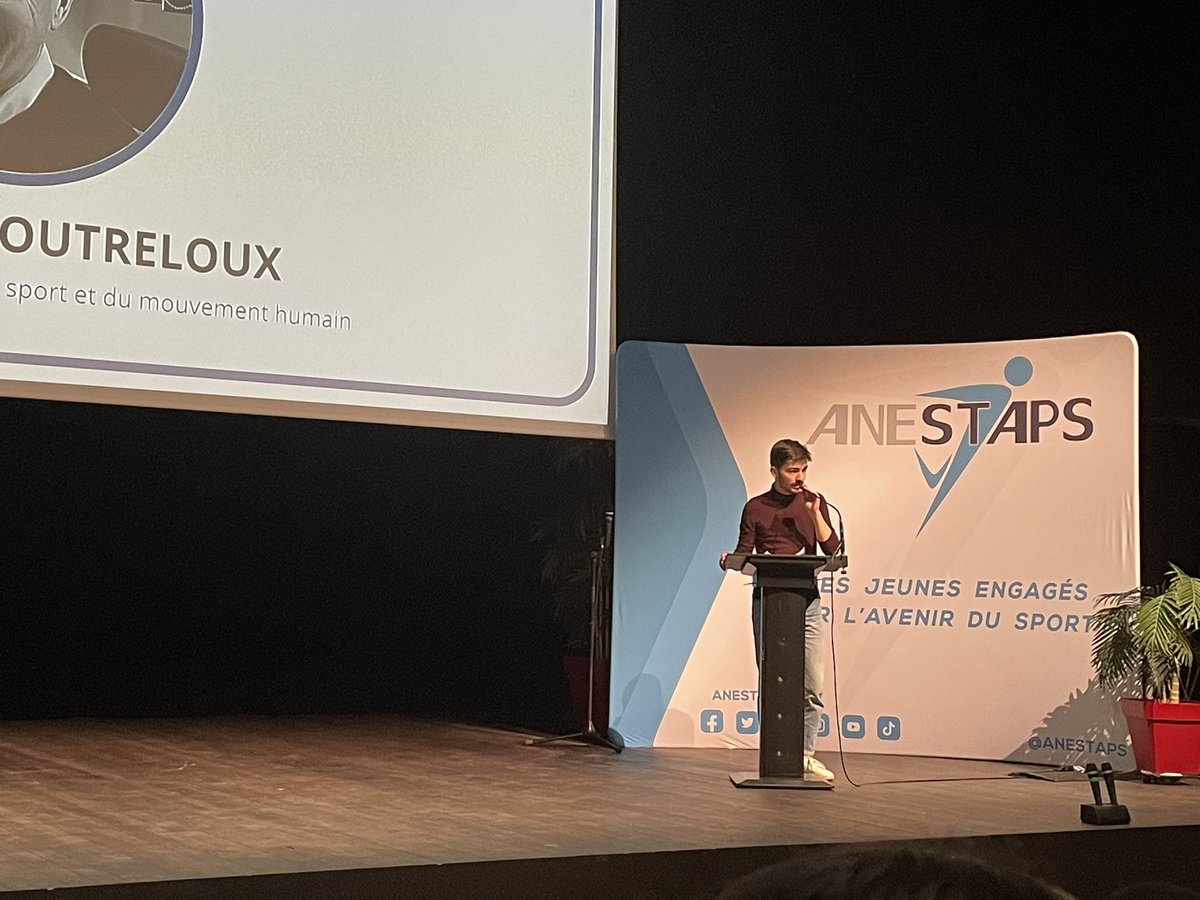 Bdestapsgre's tweet photo. 📢 Le @Bdestapsgre est présent pour le 48ème #CongresANESTAPS 

Au programme 📄
- Formation des membres du bureau 
- Plénière d’ouverture 
- Table ronde sur le thème de l’orientation dans les métiers du sports 🎤

Merci a l’@STAPSTOULOUSAIN et à l’@ANESTAPS pour l’accueil https://t.co/1QiekAMsv7