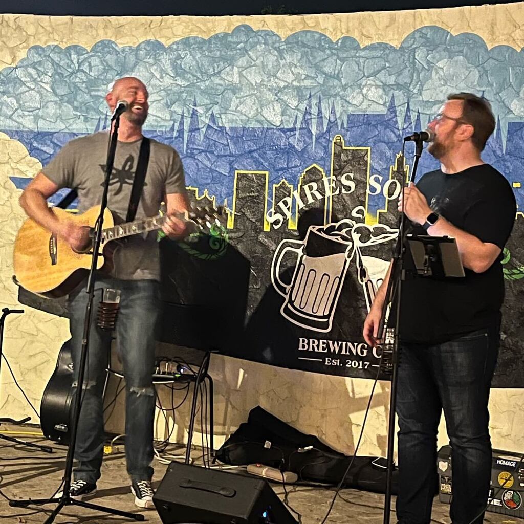 All smiles for Fridays at <a href="/spiressocial/">Spires Social BrewCo</a>! Stop up and jam with us from 6-9 this evening! instagr.am/p/CpVIs7qugaW/