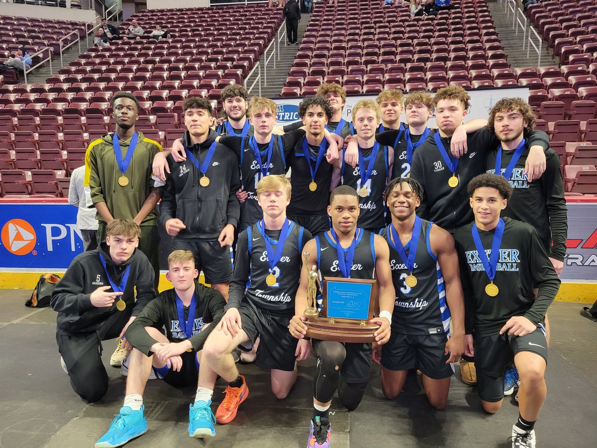 SeanMcBryan's tweet photo. Berks County District 3 basketball champions:

6A boys - Reading High ✅
5A boys - Exeter ✅
4A boys - Berks Catholic ✅
4A girls - Wyomissing ✅

#MikeDragoSports https://t.co/5gb9st3sWu
