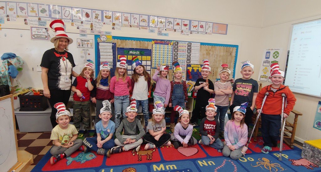 GreenvilleCSD's tweet photo. Yesterday, Mrs. Thela's class celebrated Read Across America day with the Cat in the Hat, and other Dr. Suess books! https://t.co/linvqXCNsK