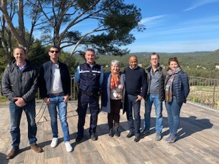 PR_Marseille's tweet photo. A la découverte des trésors de la méditerranée...Merci au commandant de la BTA de Cassis d' avoir convié le parquet de Marseille pour la traditionnelle "Oursinade" un moment de convivialité et de partage dans un sublime paysage, accueillis sous un beau soleil par "La dona Tigana" https://t.co/rcWce6WH8o
