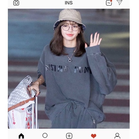 winusshop's tweet photo. 🛒พร้อมส่ง ชุดเซท ลิซ่าใส่ที่สนามบิน
🛒690 ส่งฟรี
🛒size m
เสื้อความยาว 59 CM หน้าอก 108cm
กางเกงความยาว 95 CM รอบเอว 60cm
#ตลาดนัดblackpink #BLACKPINK #BLINK #JENNIE #JISOO #ตุ๊กตาblackpink #SnowdropEp2 https://t.co/p8LvQWiwz5