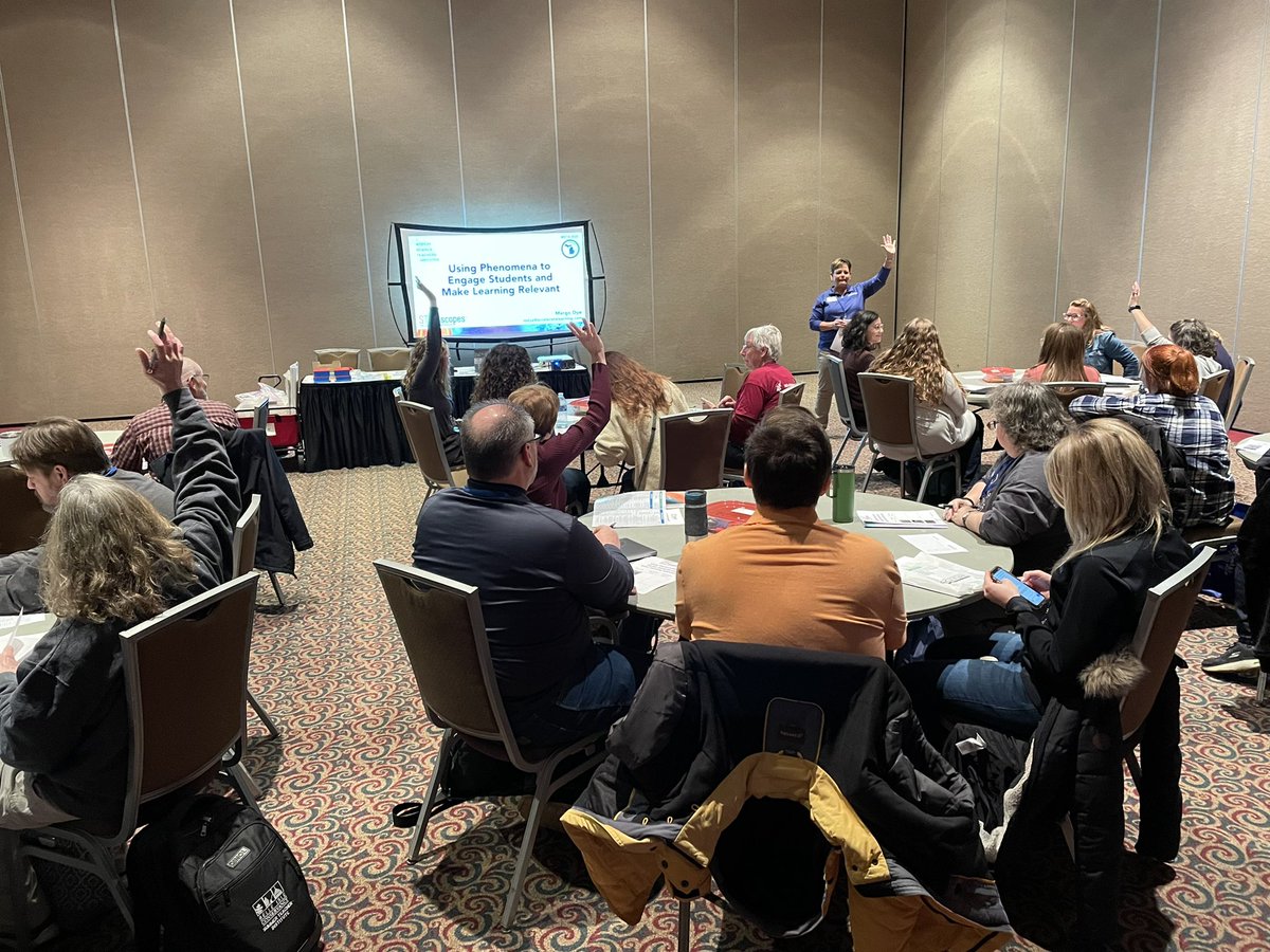 MSpence_DigLit's tweet photo. Full House @MSTAMich w/ @MargoDye! Using Phenomena to Engage Students &amp; Make Learning Relevant. @STEMscopes 
@MarkMuzzio https://t.co/n41B6YDtVY