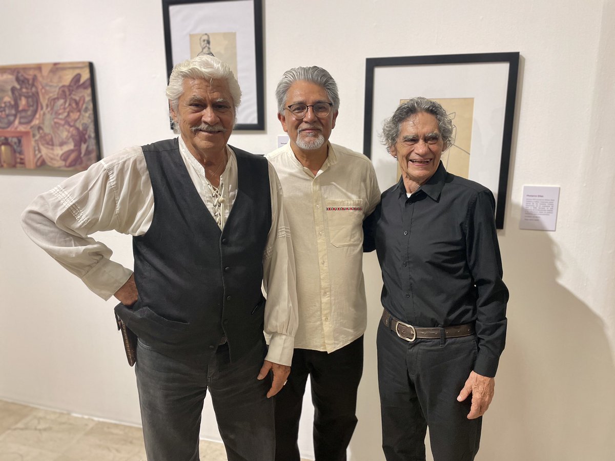 SoyGuillermoFS's tweet photo. Platicamos con los hijos del artista plástico huatusqueño, Ernesto y Vicente García Cabral Sans, sobre la vida y obra de su padre.

Los invito a darse una vuelta y a disfrutar de un vasto compendio de dibujos y carteles que están disponibles para las y los veracruzanos. https://t.co/lYQPcjQXql