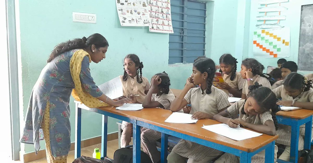 Thuvakkam's tweet photo. Karka Kasadara classes at MGR Cantonment school.

Thuvakkam's education initiative focuses on taking focus on students to improve their Visual, Aural, Read/write and Kinesthetics. 
.
.
#Thuvakkam #Education #Learning #LearningAids #KarkaKasadara #Initiative https://t.co/6hsfAyXckL