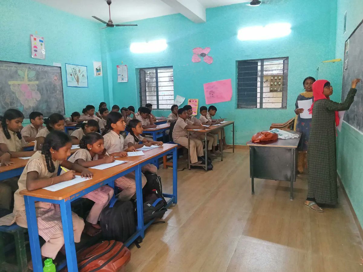 Thuvakkam's tweet photo. Karka Kasadara classes at MGR Cantonment school.

Thuvakkam's education initiative focuses on taking focus on students to improve their Visual, Aural, Read/write and Kinesthetics. 
.
.
#Thuvakkam #Education #Learning #LearningAids #KarkaKasadara #Initiative https://t.co/6hsfAyXckL