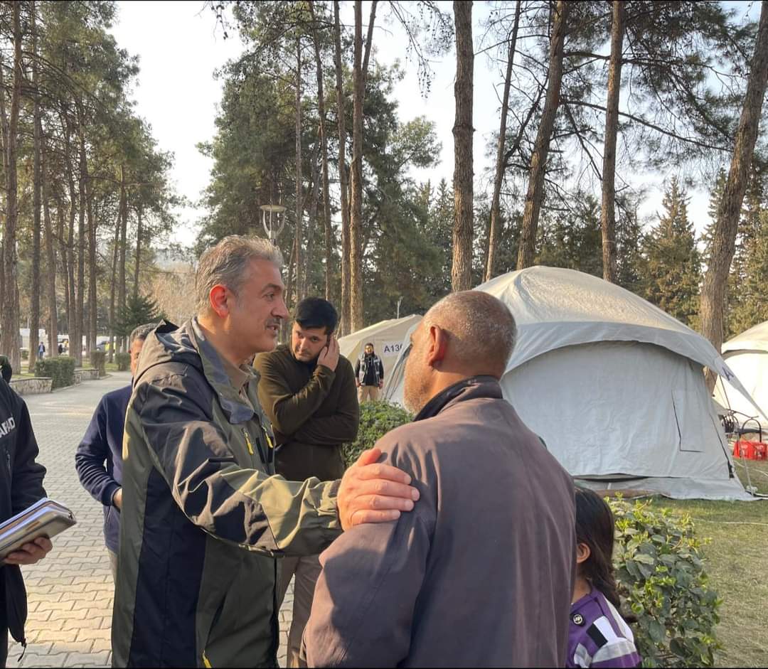 Karaman Valimiz Tuncay AKKOYUN ve Belediye Başkanımız Osman OKUMUŞ 23 Nisan Parkı içerisine kurulan duş ve çamaşırhanelerde incelemelerde bulundular.

Hemşehrilerimizin daima yanındayız. İnşallah bu zor günlerin de üstesinden el birliğiyle geleceğiz.

📍23 Nisan Parkı