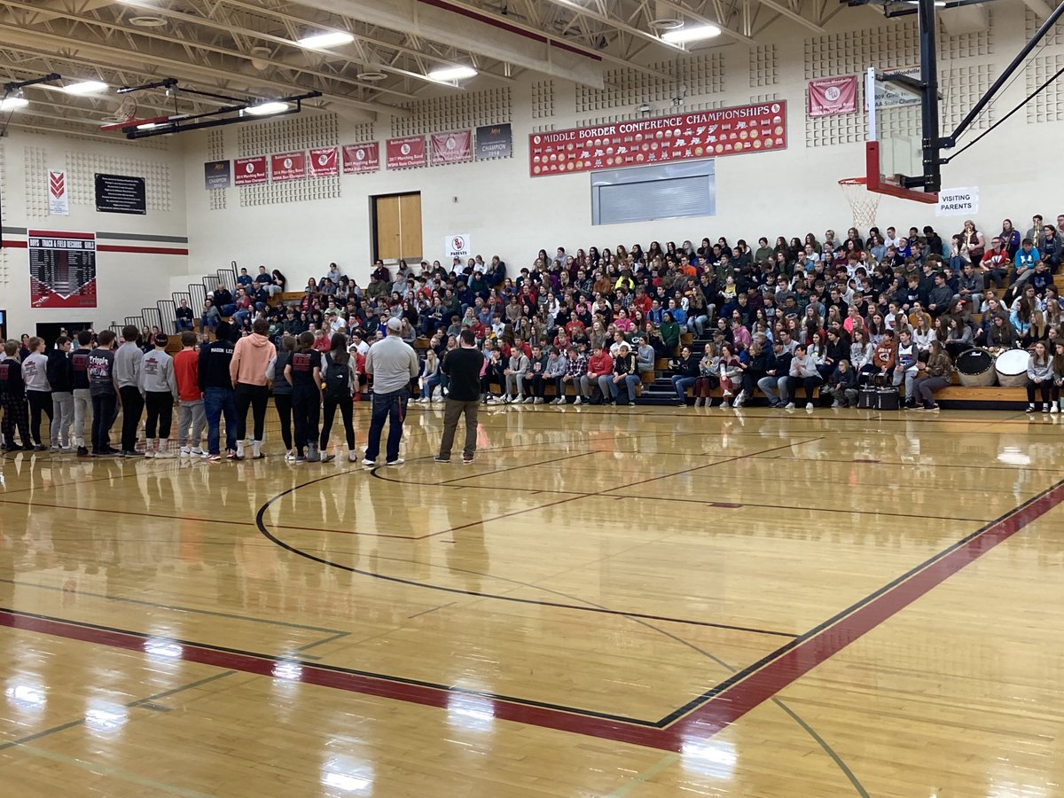 We are sending off our Sectional Champion Wrestling team to WIAA Team State!   Best of luck guys!#GoHawks#mbc#GopherTough