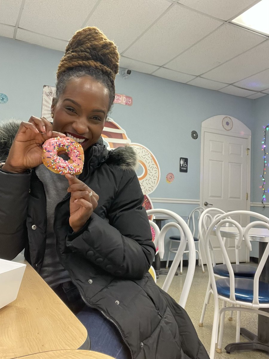 A donut kinda morning 💕🍩
Anyone else?
