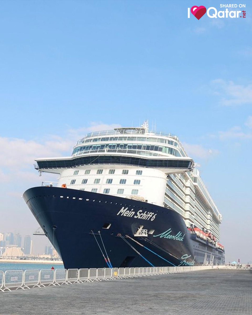 🛳️ Cruise ship Mein Schiff 6 docked at Doha Port on 3 March. It is on its 7th call in the 2022-23 cruise season.

👉 The cruise ship arrived with 2427 tourists and 912 crew onboard and will later be joined by 660 tourists from Doha. 

📷: MwaniQtr (Twitter)