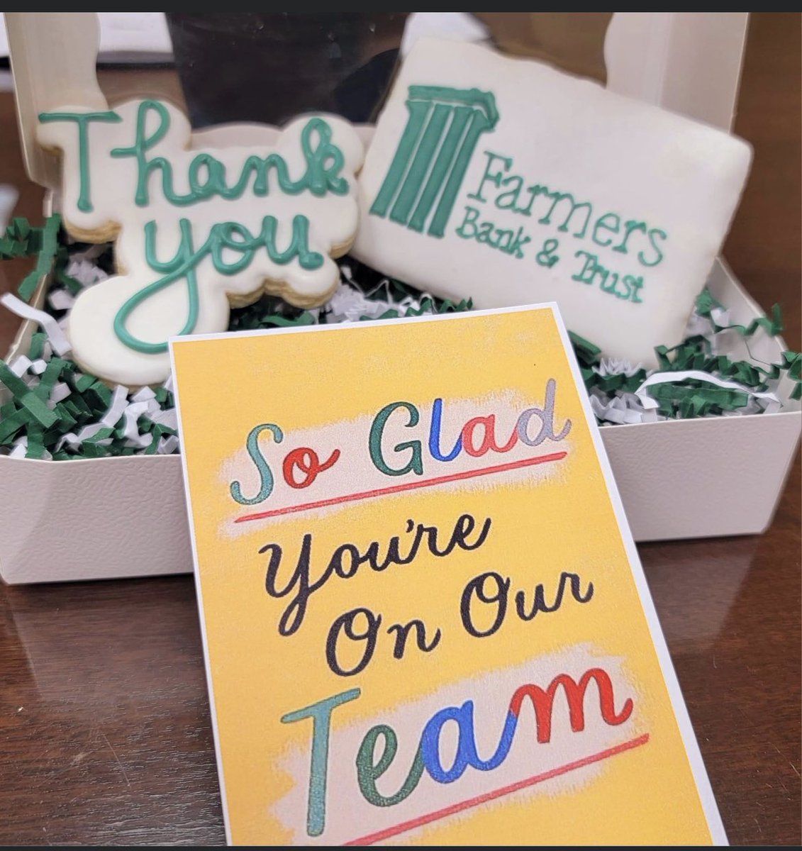 We have the BEST team at Farmers Bank! Thank you Trudy Landry Tru Blu's Treats for helping us show our employees that we "Tru-ly" appreciate them.
Happy Employee Appreciation Day!
