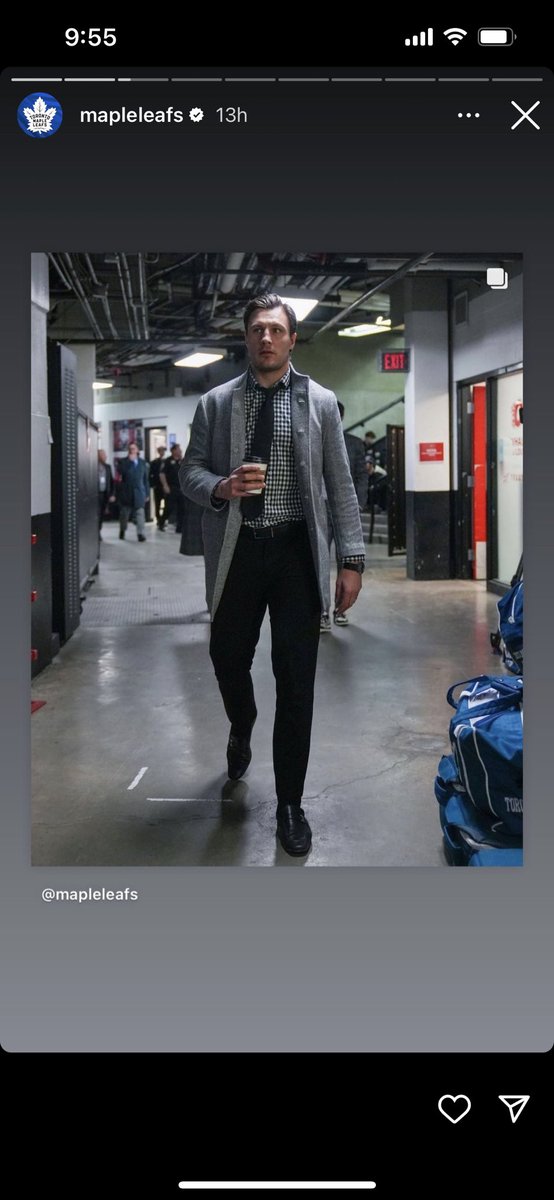 JDCSportsfan's tweet photo. Not often a fav returns to your team #2 #lukeschenn #canwekeephim #toronto @MapleLeafs 💙🤭💙#LeafsForever https://t.co/niNiDyXecv