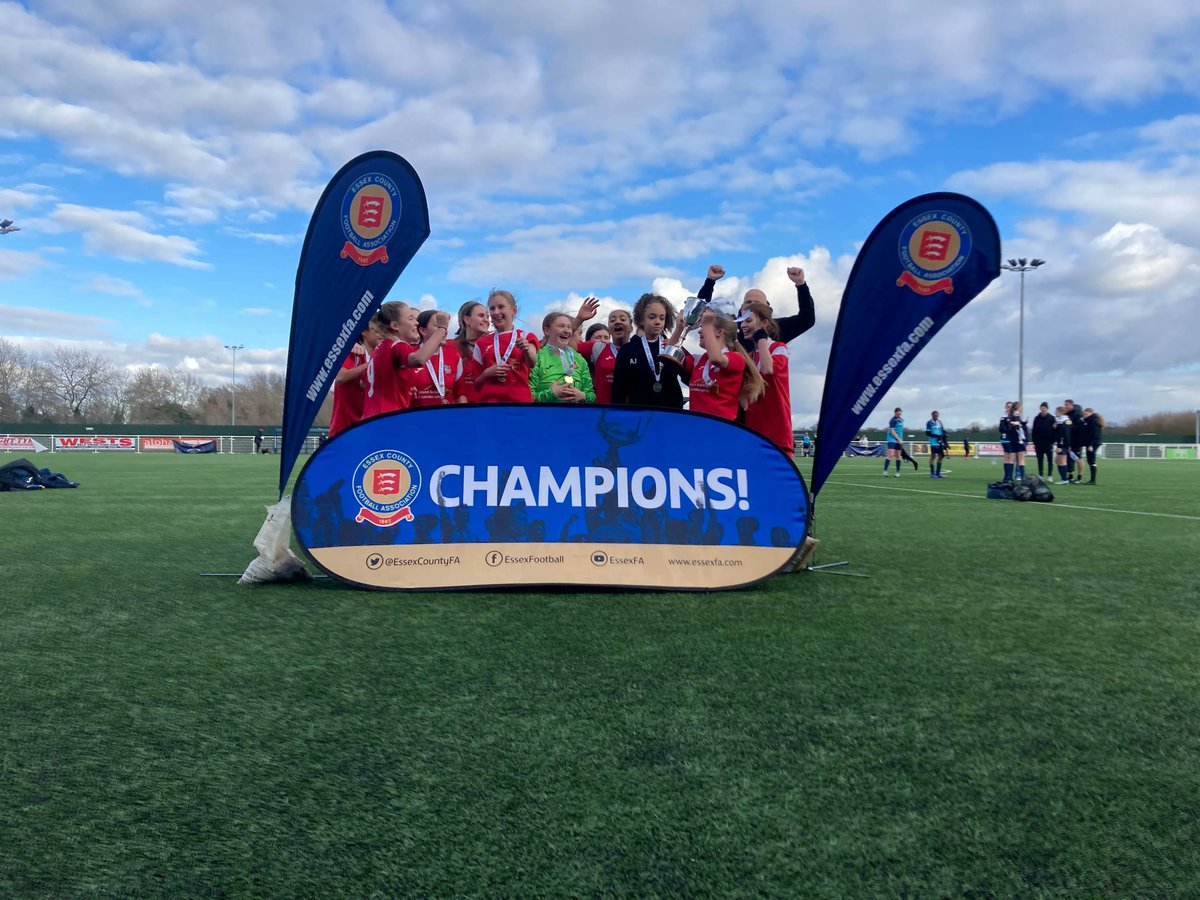 𝗘𝘀𝘀𝗲𝘅 𝗨𝗻𝗱𝗲𝗿 16𝘀 𝗚𝗶𝗿𝗹𝘀 𝗖𝘂𝗽 𝗙𝗶𝗻𝗮𝗹 

#GirlsFinalsDay then took us to the Essex Under 16s Girls Cup between @BowersLadiesU15 and <a href="/BowersU16Ladies/">Bowers & Pitsea Ladies U16 22/23</a> 

Click here for the full match report ➡️ bit.ly/3INiDmd