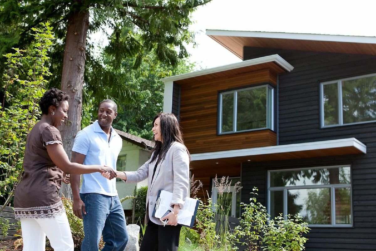 If you need to sell a house fast, consider these eight tips: cb1.so/l5ycp7