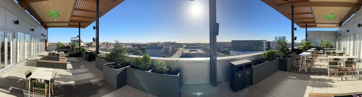 annawydeven's tweet photo. There are worse ways to start a Friday. Thank you UT! 1836 San Jacinto is an amazing facility. Ready for Day 2 of CDC Science Ambassador workshops! #1lisd #lisdsecsci https://t.co/U2RqzOdEVi