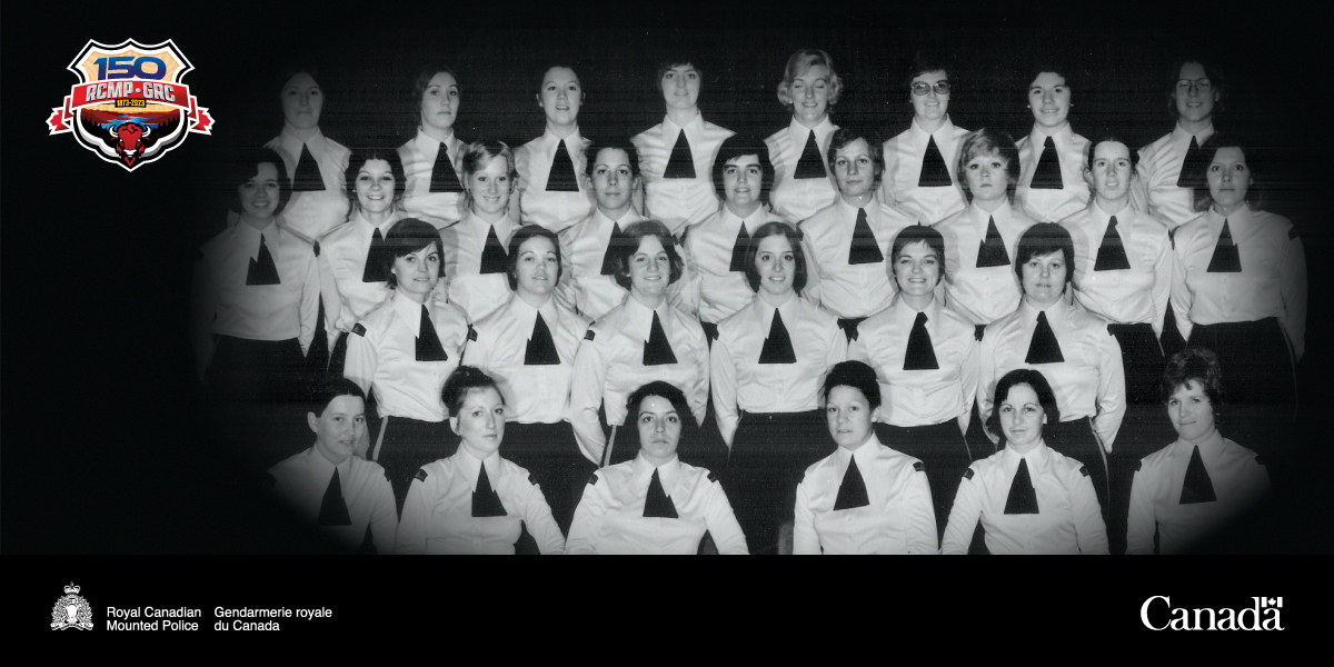 rcmpgrcpolice's tweet photo. Troop 17, the first ever all-women 👮‍♀️ troop at Depot in Regina, graduated from training #OTD in 1975 after 6 months. Today, the representation of women members is 21.8%. #RCMP150 #RCMPHistory #DiversityIsOurStrength https://t.co/1asIrudCLn https://t.co/yZOnOHmxIM