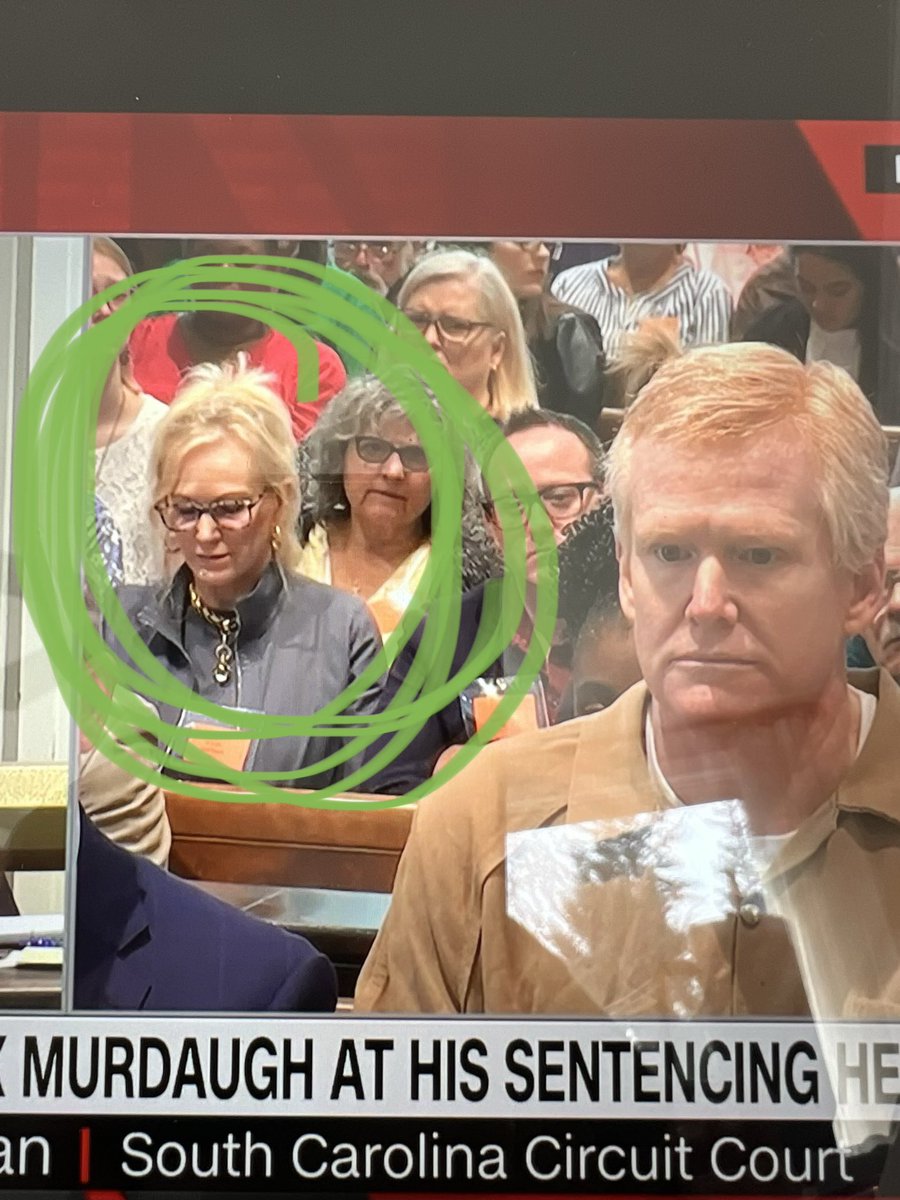arh0112's tweet photo. Is Lea Black at the sentencing? #AlexMurdaugh #RHOM https://t.co/PT5iaagEPO