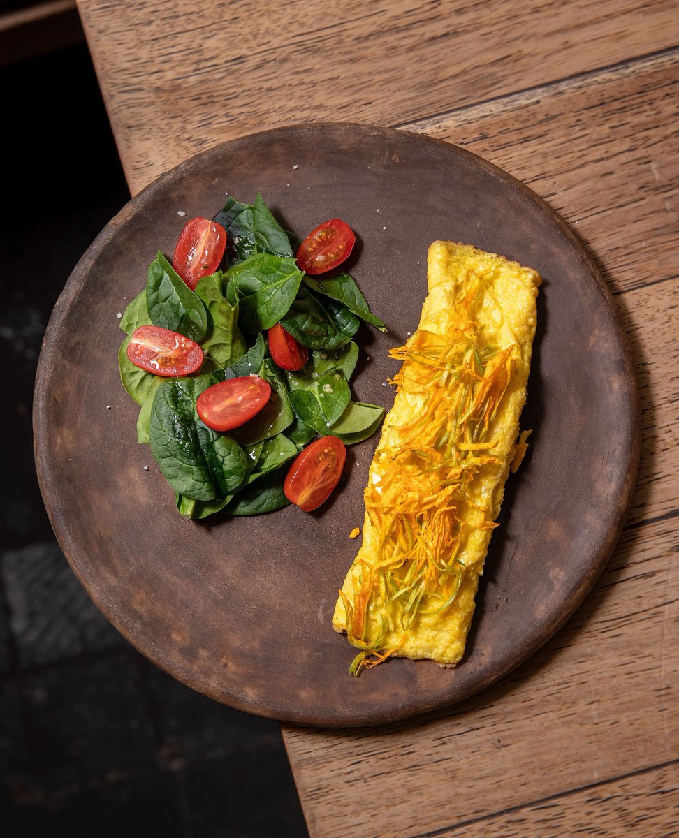 Notición: Este delicioso Omelette de Jaiba, lo puedes disfrutar a partir de las 8:00 am de lunes a viernes en nuestros desayunos en Comedor Jacinta. 

#ComedorJacinta #CDMX #Polanco #ComidaMexicana #foodiesMx #yummy