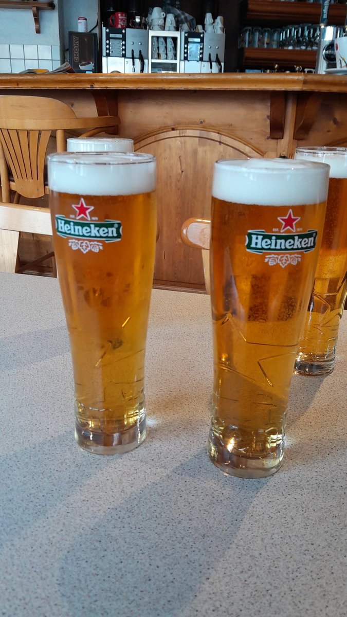 Pebble91's tweet image. Alpine ski recovery is tough but you have to put back what the day takes out. 🍻🎿