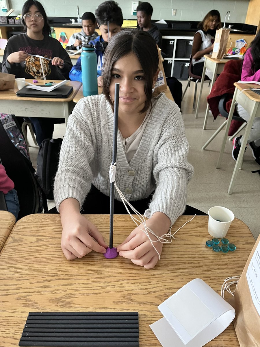 Mrs. Rodrigues tweet media