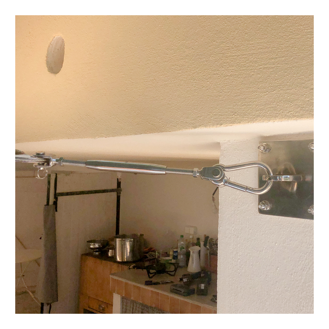 VOmbrage's tweet photo. Vous êtes à la recherche d'un ou plusieurs #systèmesdetension pour simplifier le hissage de votre #voile d'ombrage ? 🏡

Pas de panique, nous avons les #accessoires nécessaires pour obtenir un résultat optimal.😊

👉 https://t.co/76OA45kTwE 

#voilesombrage #decojardin #terrasse https://t.co/W4sU31VLVp