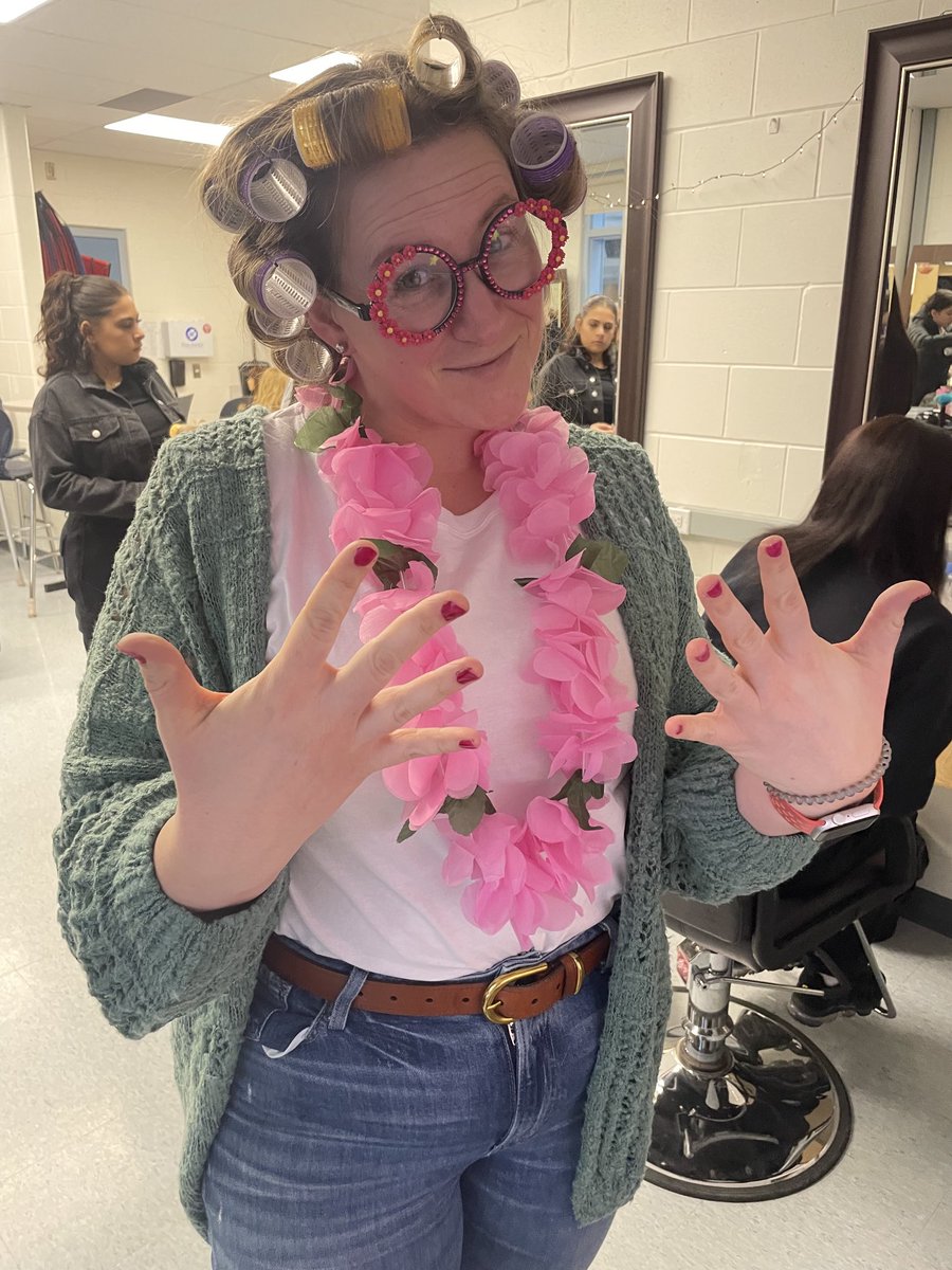 HolyTrinityOCSB's tweet photo. Trinity is getting glamorous!!! Hairstyling &amp; Esthetics Students practicing their skills on staff!!! https://t.co/oB11CRp3FG