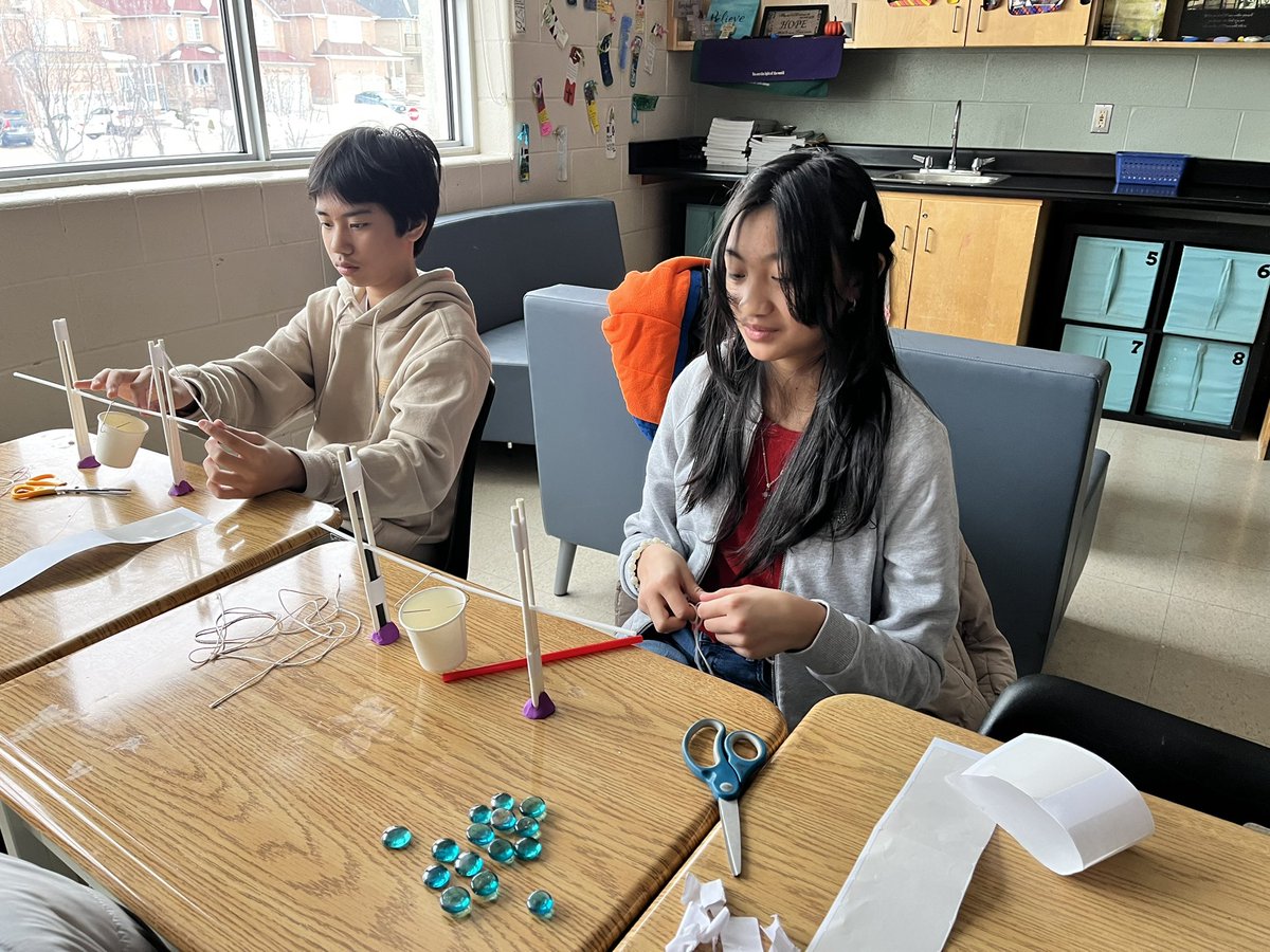 Mrs. Rodrigues tweet media