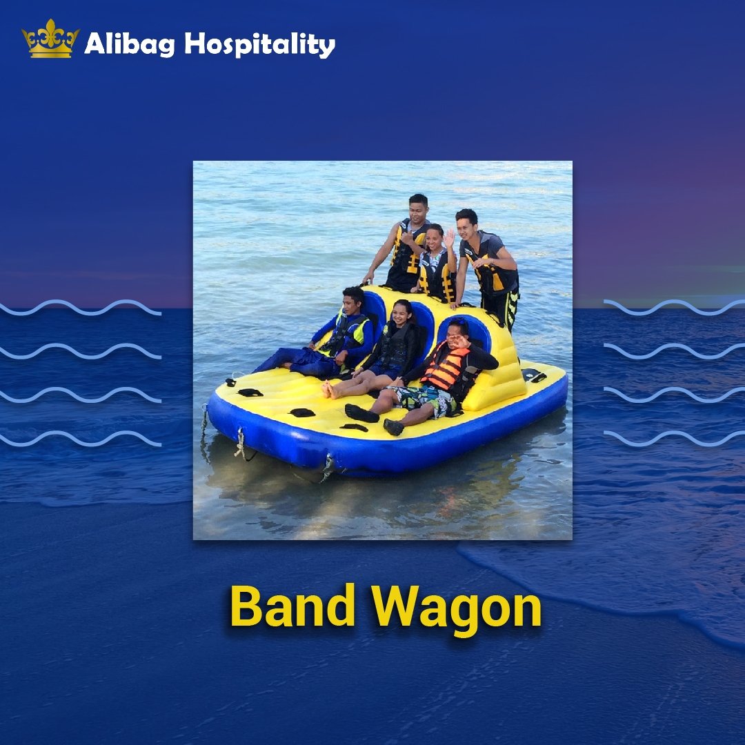 AlibaugOfficial's tweet photo. Escape the hustle and bustle of the city and dive into the refreshing watersports scene in #Alibag! From parasailing to jet skiing, there's an adventure waiting for everyone. Don't miss out on the fun, book your watersports experience now!

#alibaghospitality #watersports https://t.co/nekkB0QbyQ