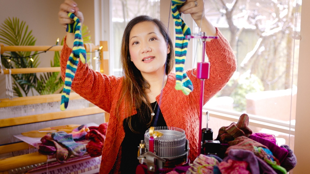 HeySweetGeorgia's tweet photo. ON THE VLOG // Letโs talk about the sock knitting machine again! Ever since I received my Erlbacher Speedster CSM in July last year, I have been obsessively learning how to knit socks using this machine. #sockknitting #circularsockmachine
https://t.co/uV7U8H5sw1 https://t.co/IQ1uhTSjxD