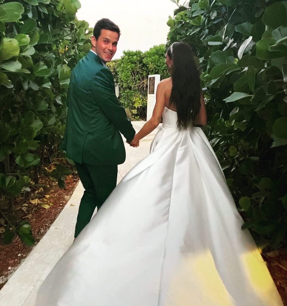 Another stunning wedding at The Shore Club!

This beautiful shot captured by @_groberts 
finally got the brother we've been waiting for

#fanfotofriday #longbaybliss #destinationwedding #caribbeanwedding #romancetravel #beachwedding #turksandcaicos instagr.am/p/CpVG30xOb7O/