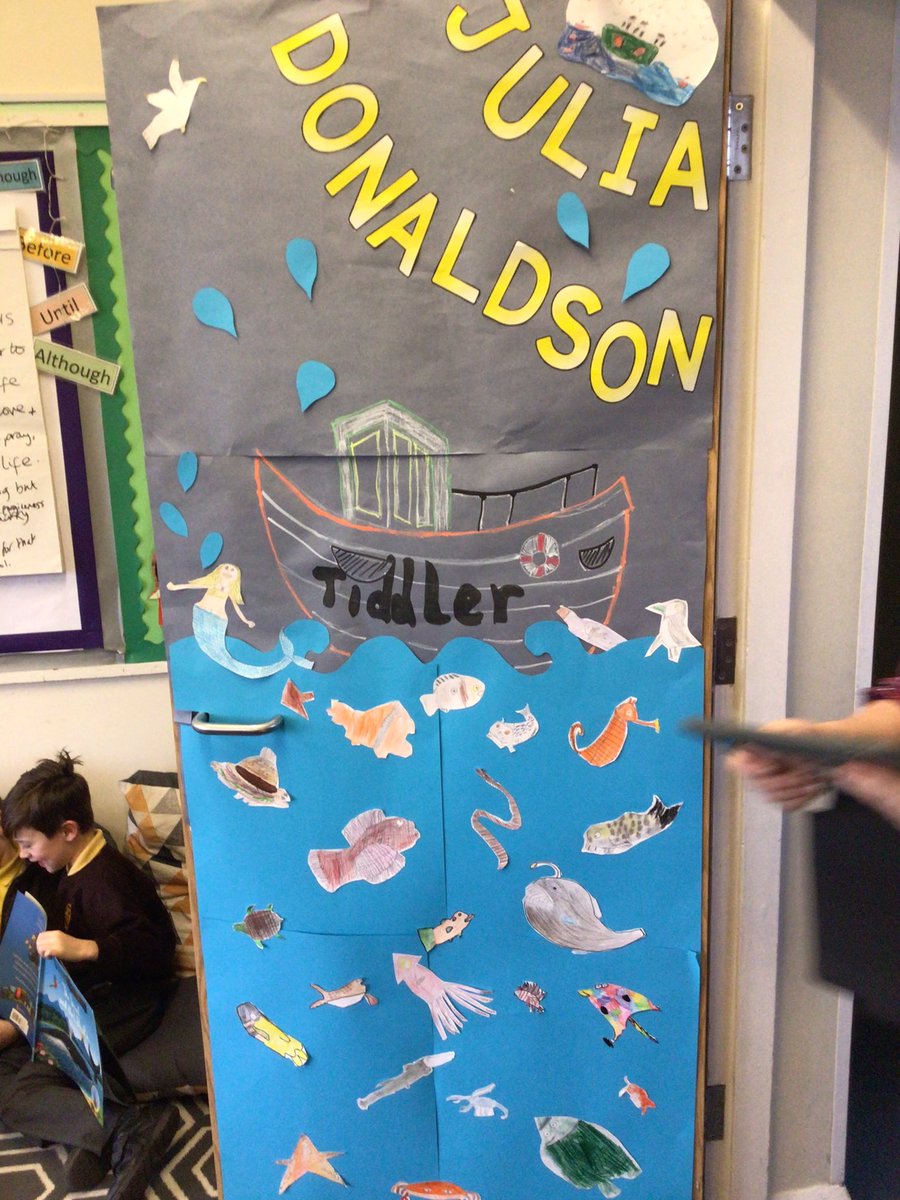 s_wilfrid's tweet photo. We ❤️ reading! Holly Class have been acting, reading and creating throughout the day. Well done everyone for showing such joy and enthusiasm all day 👌 https://t.co/PH0QoRA62r