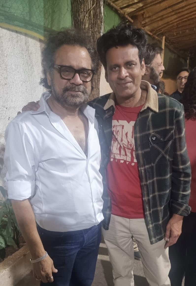 Attended the screening of Gulmohar and what an amazing experience it was to watch @BajpayeeManoj ! Such a brilliant and amazing actor he is that it is just a treat to watch him! A very well directed and written film. Sharmila ji and all other cast has done an exceptional job.