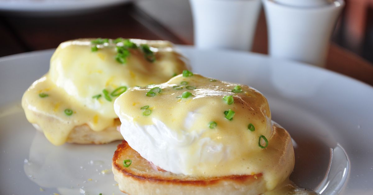 mexicanelite's tweet photo. Brunch Sucks, I Know https://t.co/noFv4OZCiN https://t.co/3fZzmBQJle