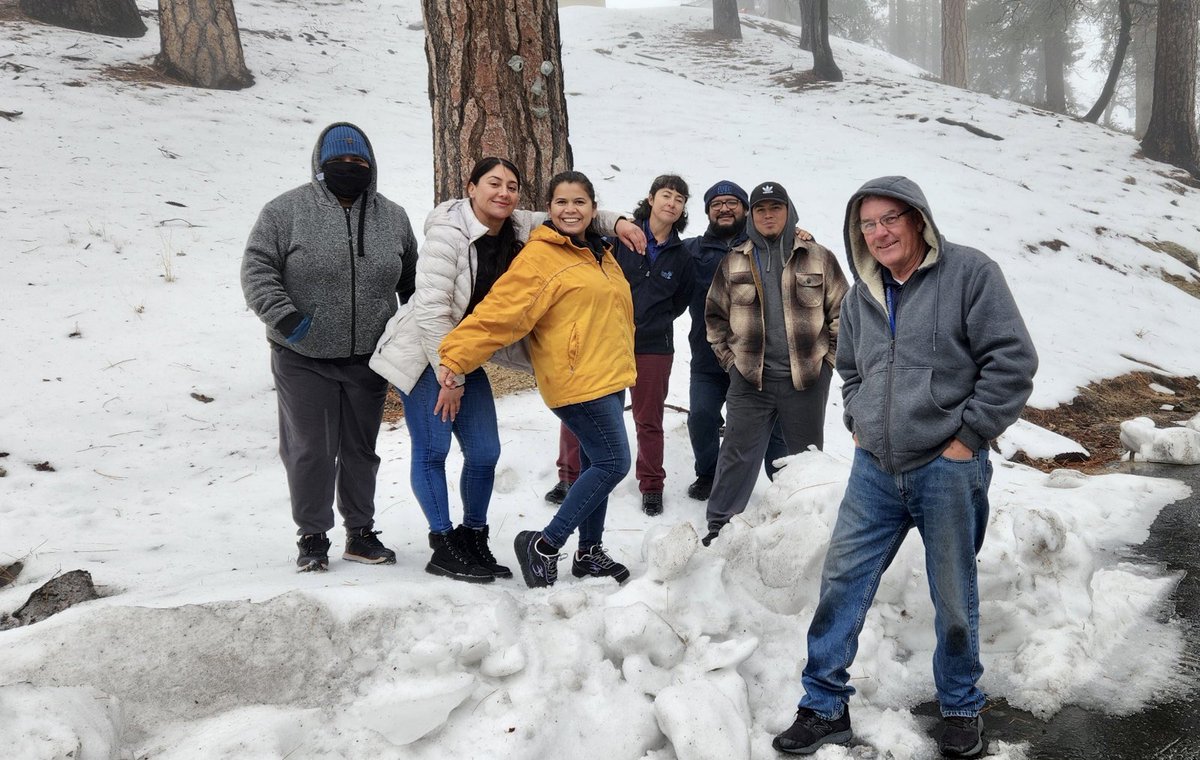 FSDTranspo's tweet photo. School Bus Driver’s must go through additional training to become “Mountain/Snow Qualified”. Your FSD Drivers have done the training in preparation for days like these!#FSDLearns #FSDBusiness https://t.co/6iawI0NS7c