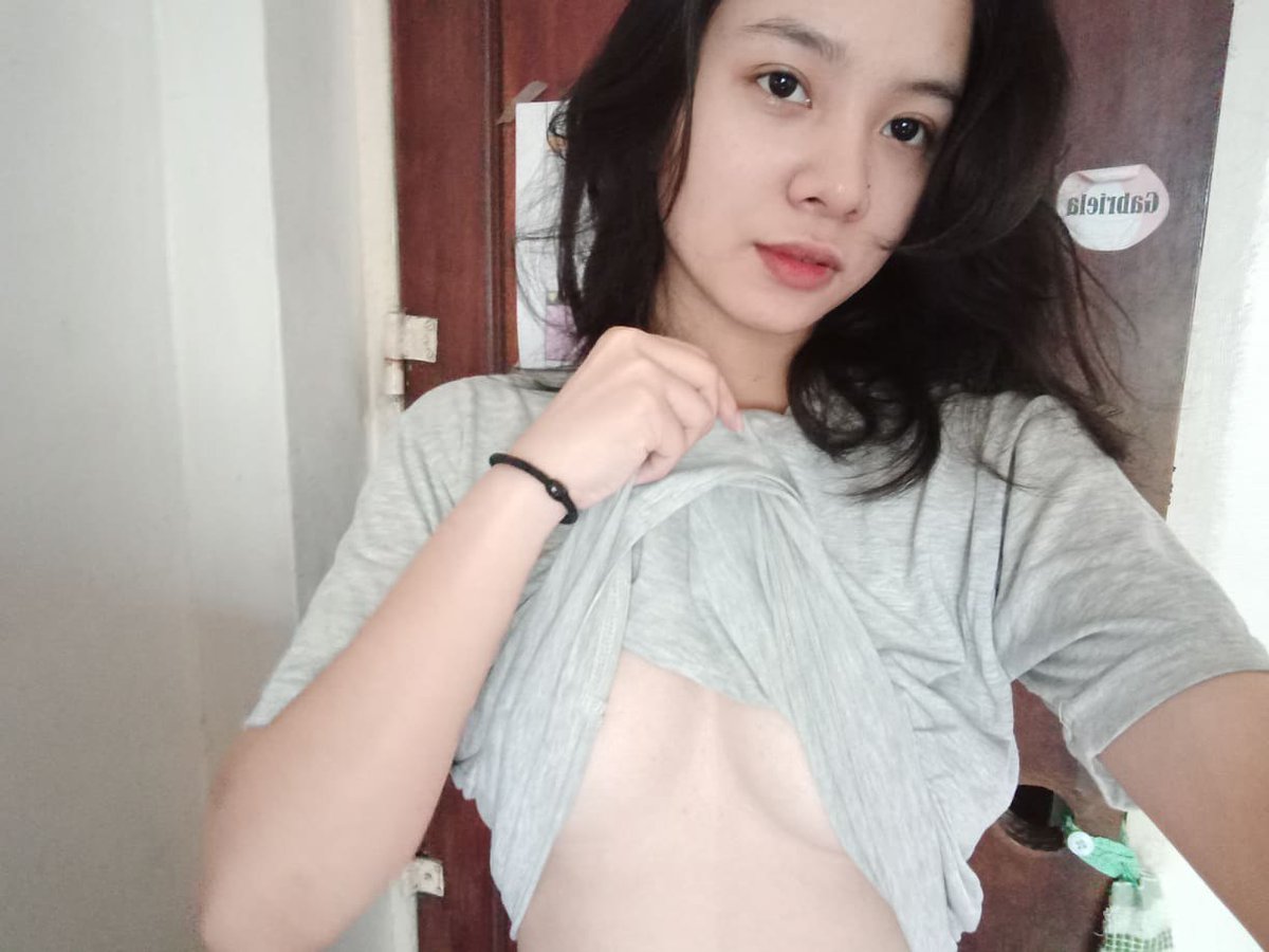 Chloejane244's tweet photo. Free video clip for all 🤩

Just heart retweet and follow 💓💓

Affordable channel is on board 💖

DM me on my TG : @Chloeofficial1 

#alterphillippines #alternewbie #AlterManila #alterph #vcs #nsfwtwt #alterpinay #AlterBookings  #alterbagets #alterworld https://t.co/85E7MFuXi9