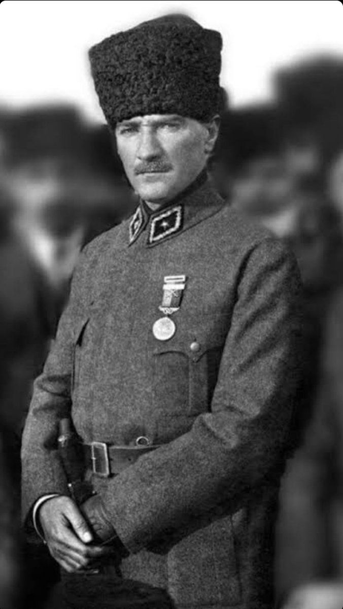 Ey Türk istikbalinin evladı! 

İşte, bu ahval ve şerait içinde dahi vazifen, 
Türk istiklal ve cumhuriyetini kurtarmaktır.

Muhtaç olduğun kudret, damarlarındaki asil kanda mevcuttur.

 Mustafa Kemal Atatürk

 #OyumuzAdalete