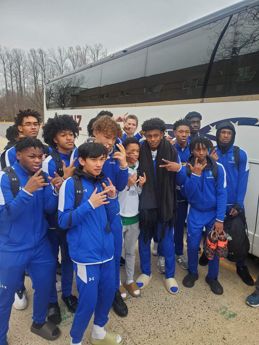 ForestParkBBall's tweet photo. Thank you to the FP staff and students for the support!! https://t.co/qNilVRB8kO