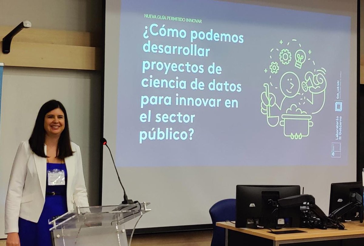 cen_ia's tweet photo. Esta mañana nuestro director ejecutivo, Rolando Martínez, participó en el lanzamiento de la guía para innovar con ciencia de datos en el sector público, fruto del trabajo virtuoso entre academia y estado ¡Felicitaciones a @GoblabUAI y @labgobcl por este material! 👏👏👏 https://t.co/ux186mvswu