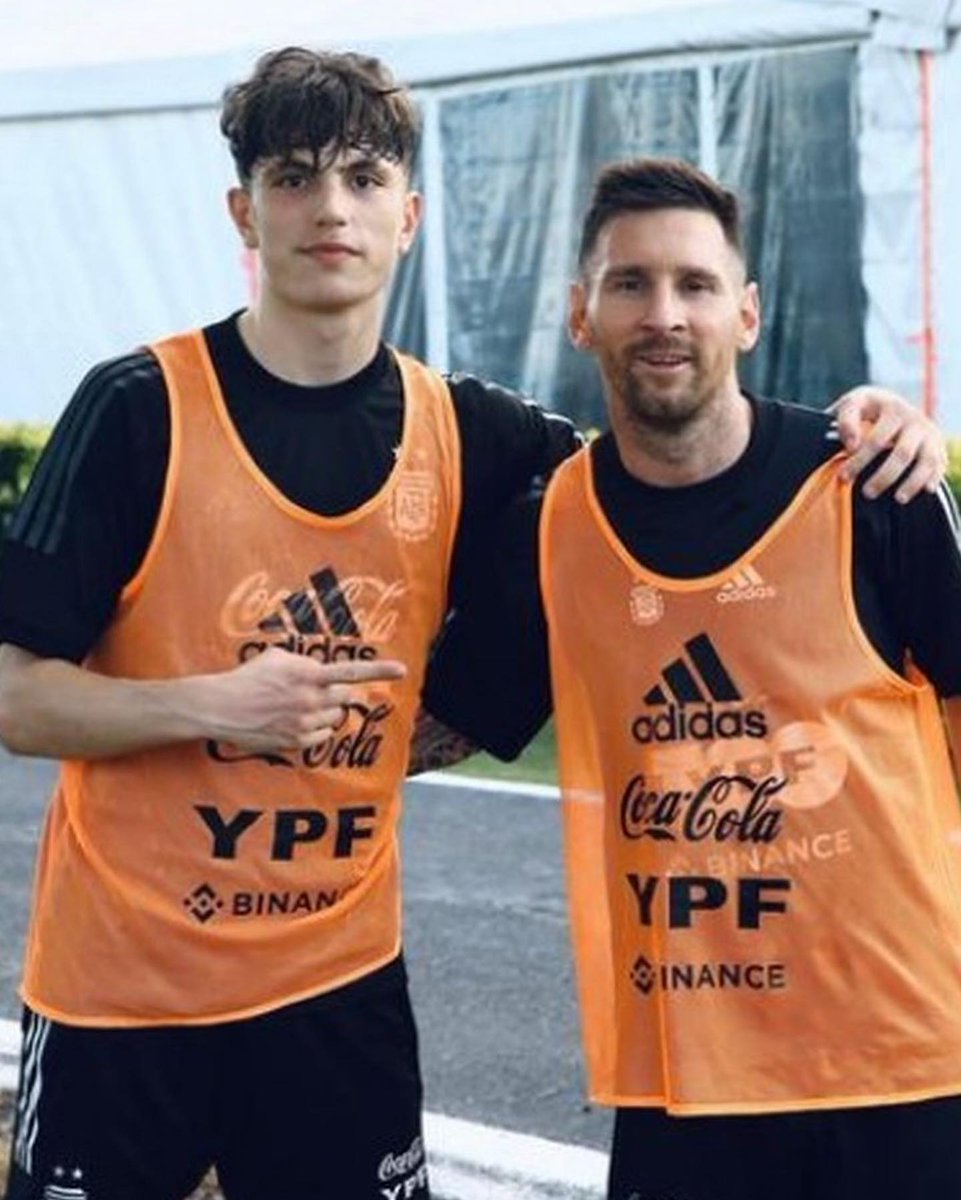 AyomideJai's tweet photo. Manchester United player, Alejandro Garnacho, has been called up to the Argentina squad for the first time for their friendlies against Panama and Curacao https://t.co/b1KnWQyu5C