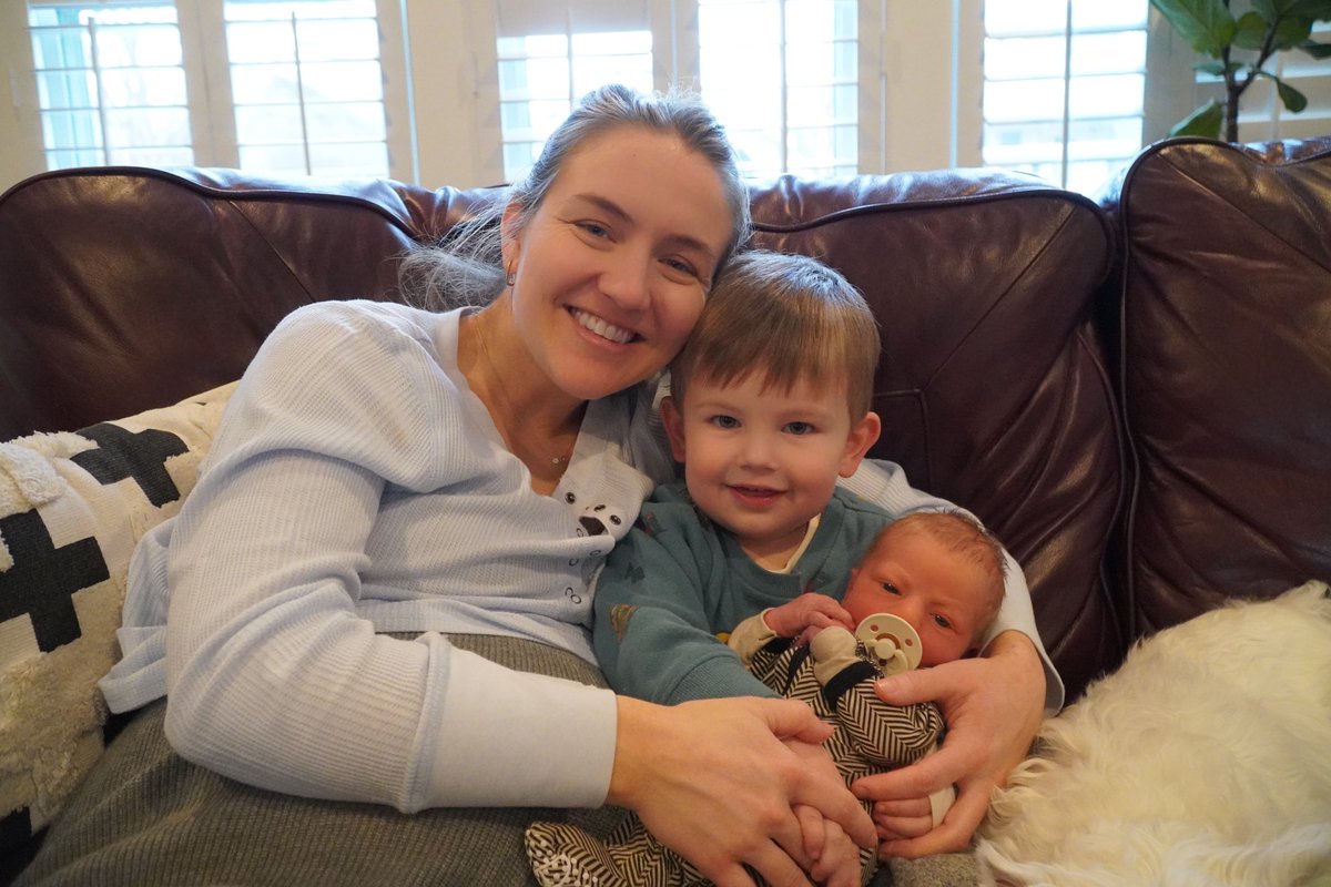 Mr. Kenter tweet media