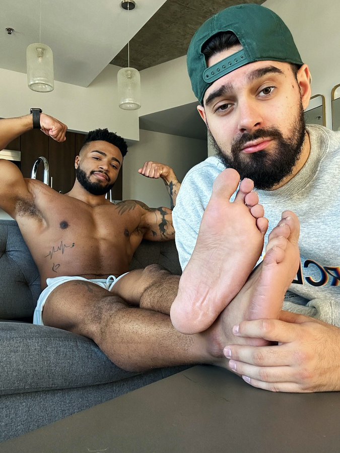 FqTjb6waUAIccL0?format=jpg&name=900x900