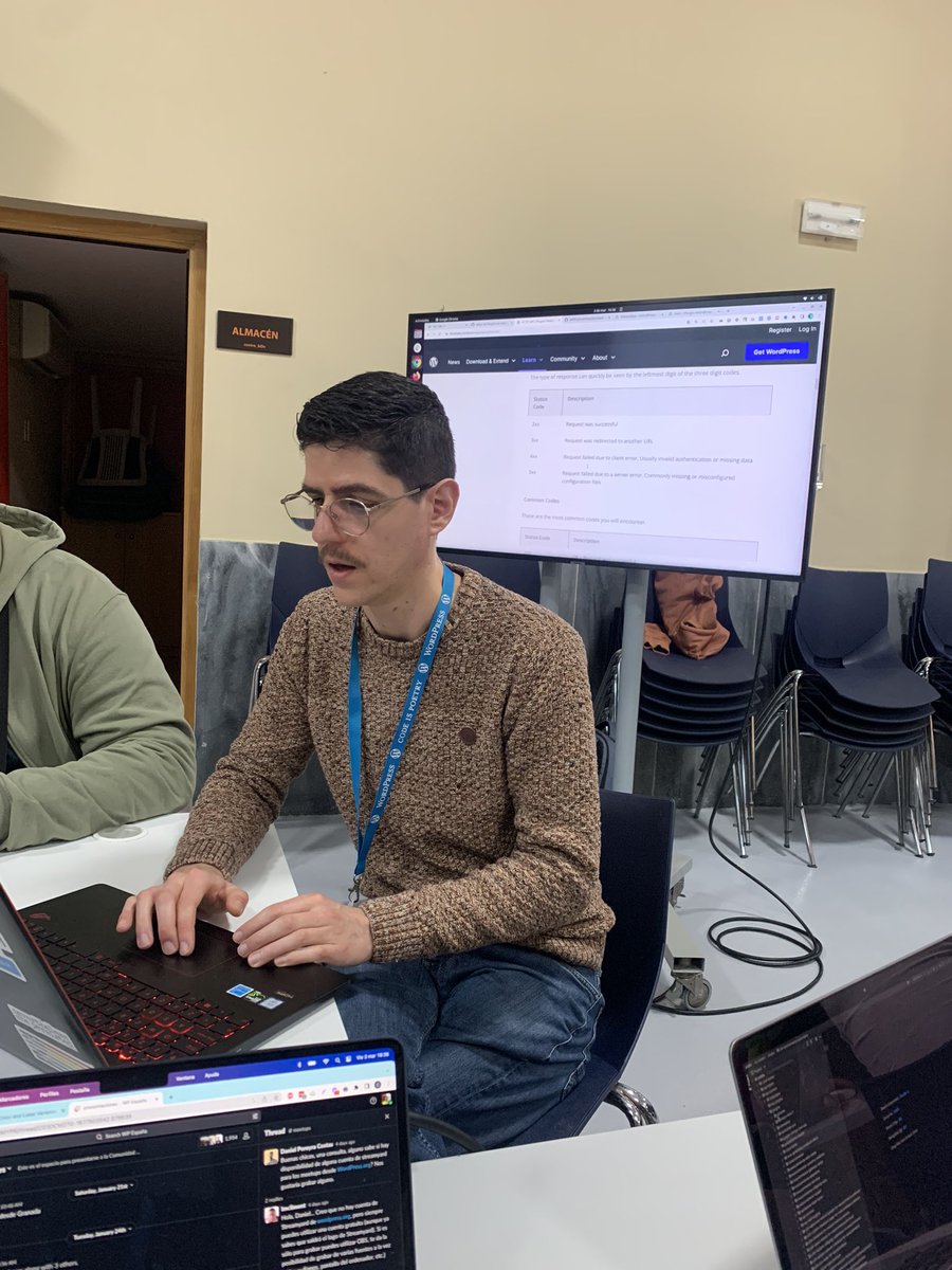 Mesa de #soporte de #WCChicana con <a href="/frantorres/">Francisco Torres</a> #WordPress